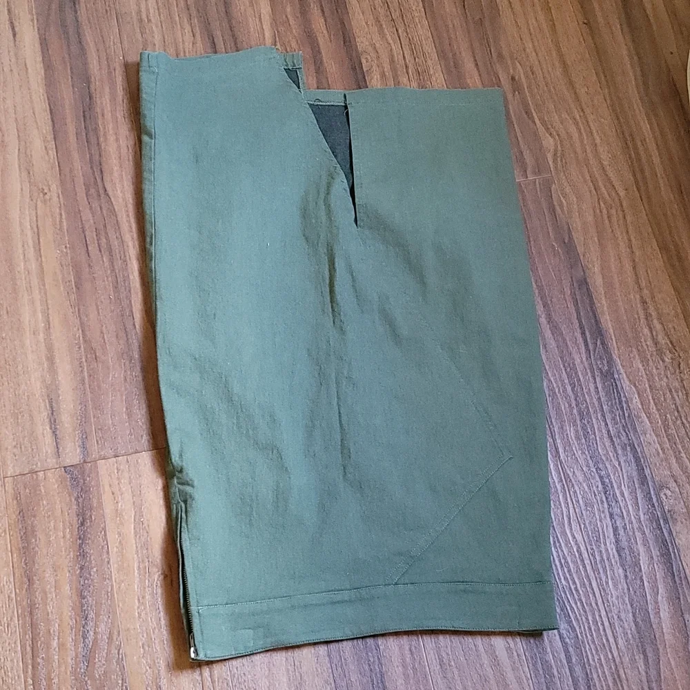 Jealous Tomato skirt size large - Picture 3 of 7